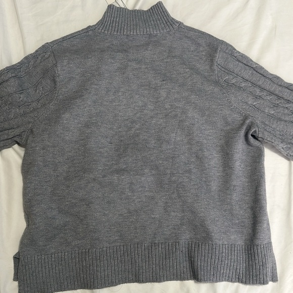 3/$40 NWT Grey cable knit sweater medium - Picture 4 of 4